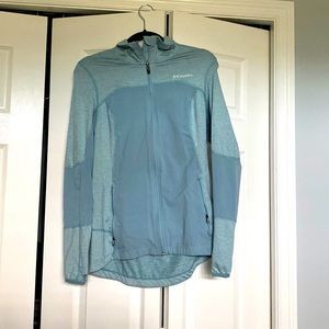 Columbia Jacket Size S. Has some fabric pilling as noted in photo.